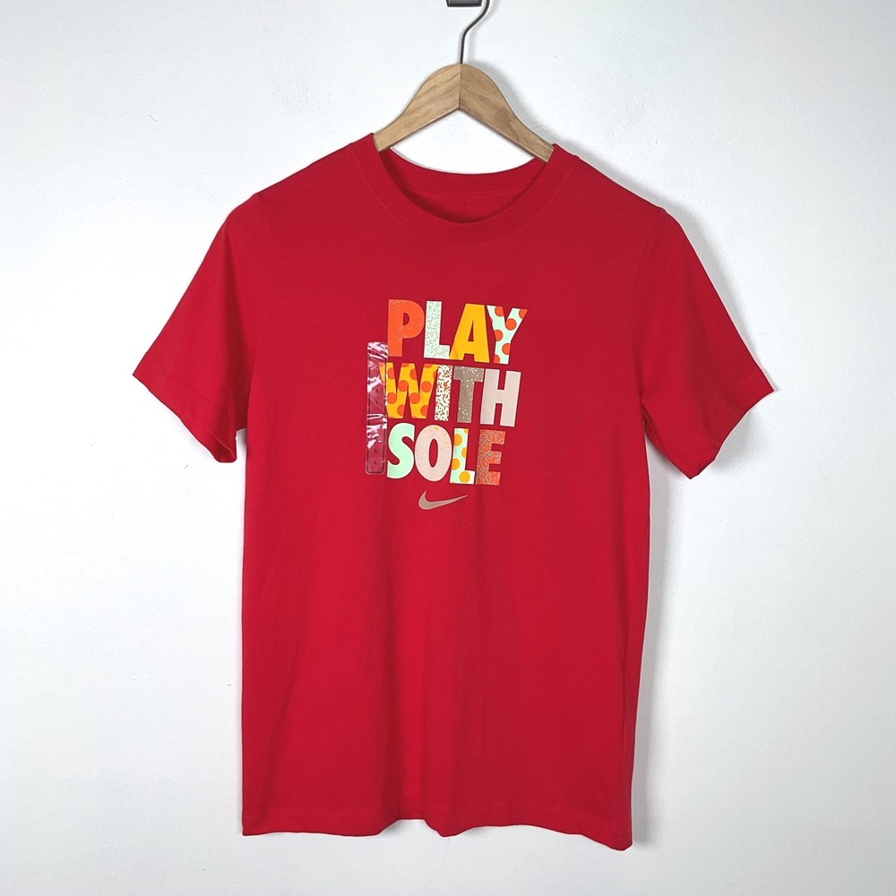 Nike Kids Play With Sole Red T-Shirt Graphic Tee Short‎ Sleeve Top Large